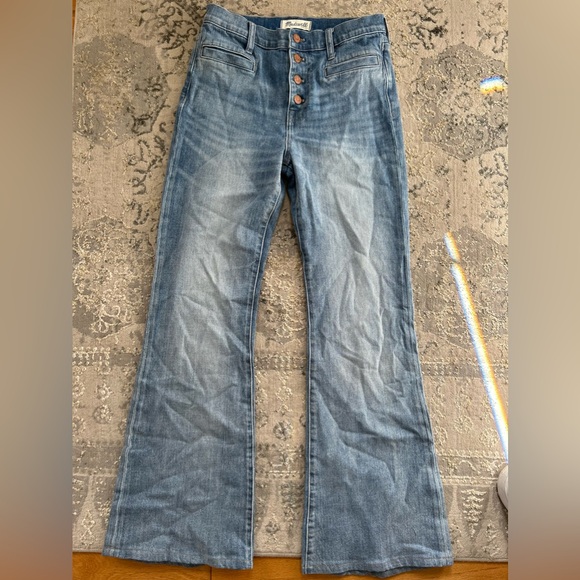 Madewell Flea Market Flare Jeans Button Front Edition - Picture 2 of 11